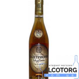 Коньяк Бахтріоні 5 років витримки 0,5 л.